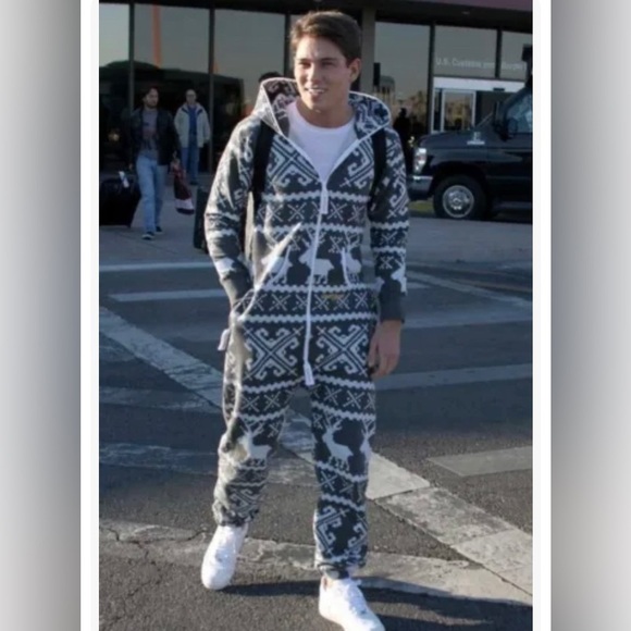 Onepiece Holiday Reindeer Onsie NWOT - Picture 5 of 16